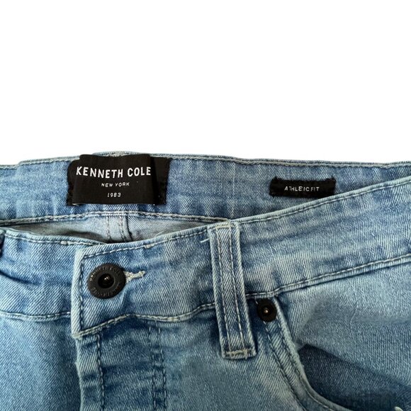 Kenneth Cole Mens Light Wash Athletic Fit Denim Jeans 32x32 Button Fly  5-Pocket - Picture 4 of 12